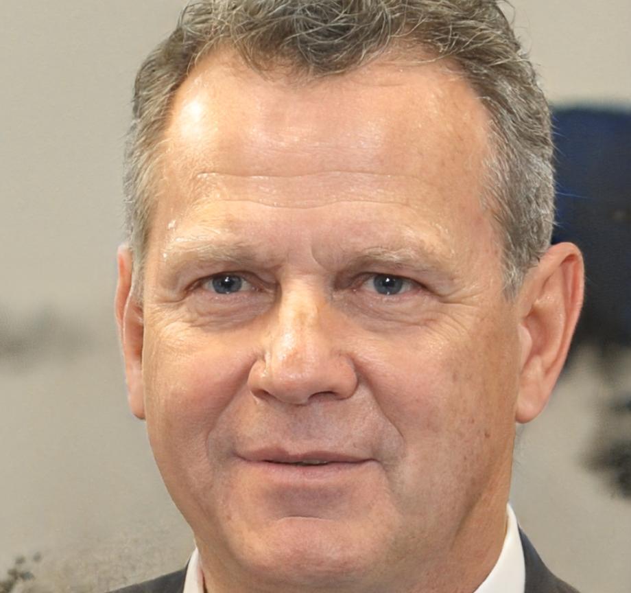 Dozent Klaus Brenner